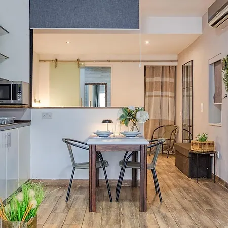 Stylish 1bedroom In The Heart Of St Julians 301 Апартаменты Сент Джулианс