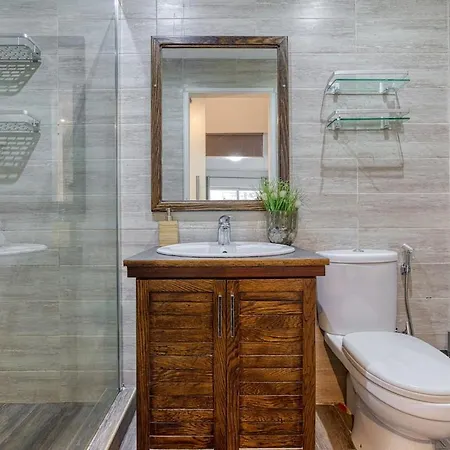 Апартаменты Stylish 1bedroom In The Heart Of St Julians 301 *